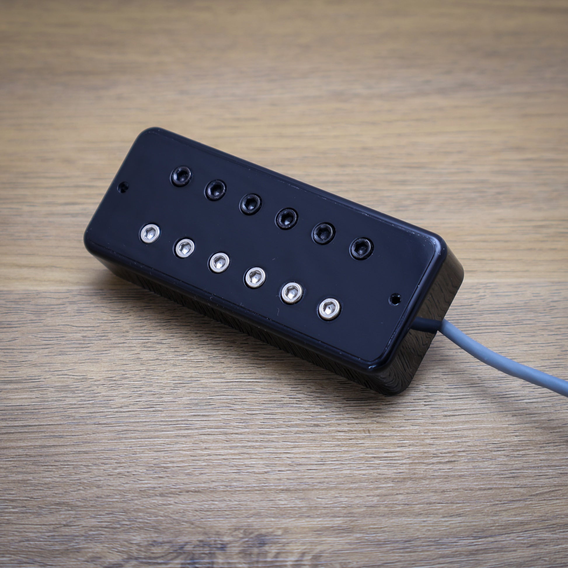 Old Bones Depth Charge pickup with black and nickel pole pieces